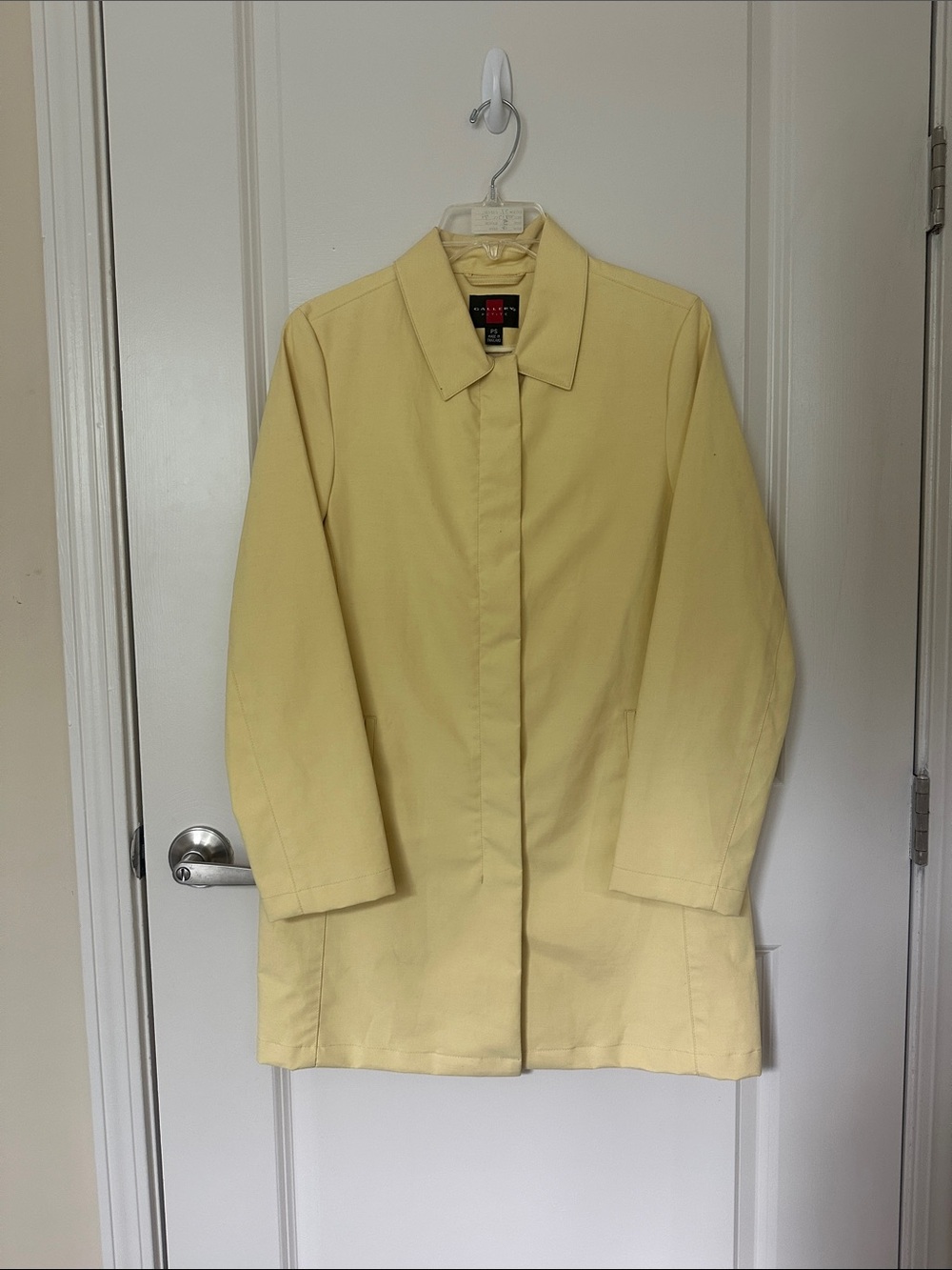 Vintage Gallery Pale Yellow Single-Breasted Trench Coat